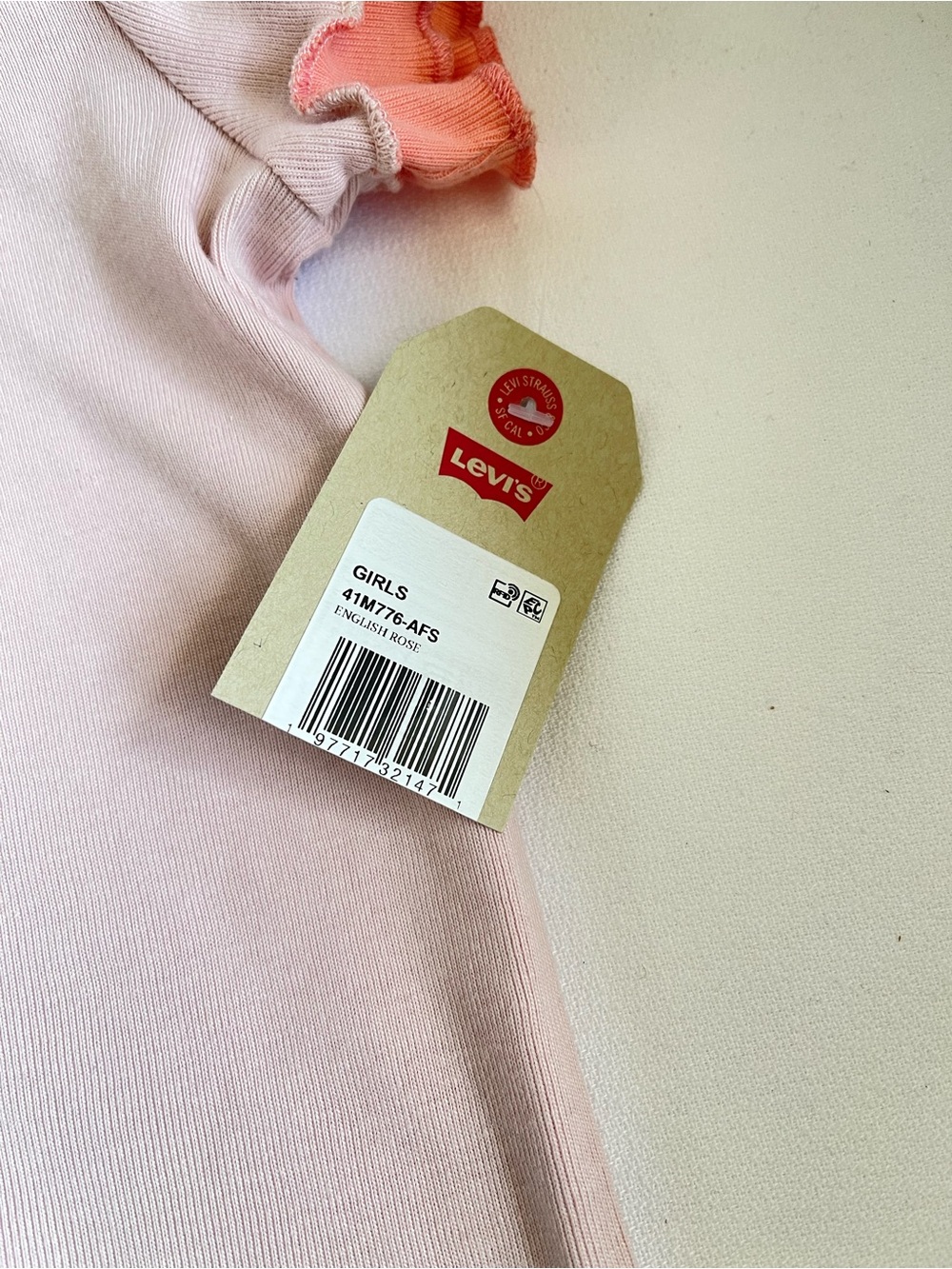 Levi’s Girls Floral Embroidery knit top. Size Large NWT. - Picture 3 of 5